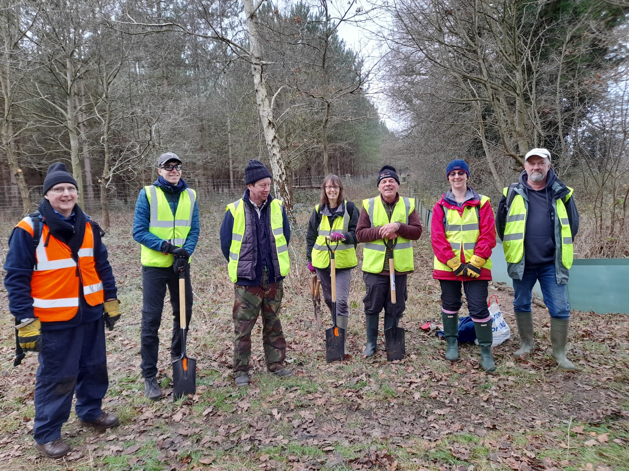 A photo from the FoTF Conservation Event - January 2022 - Erection of toad fence : A group photo of some of the volunteers